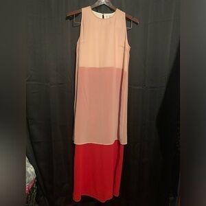 Beautiful XS color block chiffon overlay dress featured on must wear red carpet